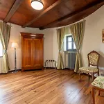 בית הארחה Castello Quattro Torri Arignano
