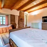בית הארחה Castello Quattro Torri Arignano