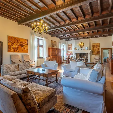 Castello Quattro Torri 3*