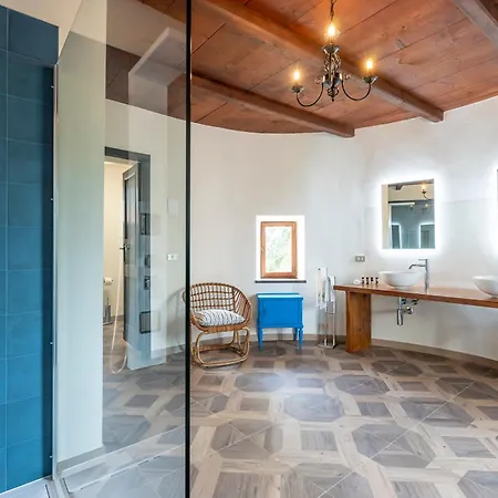 Castello Quattro Torri 3* Arignano