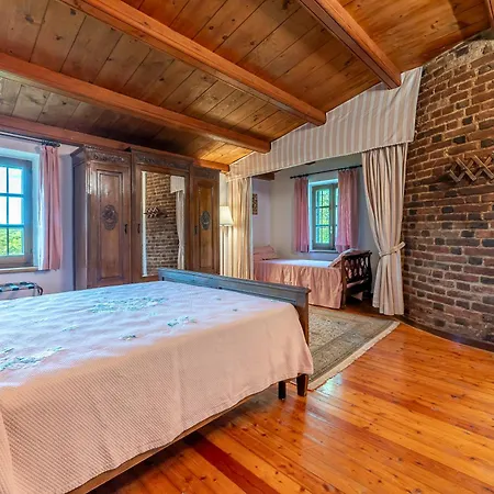 Castello Quattro Torri