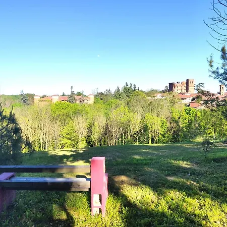 Castello Quattro Torri בית הארחה