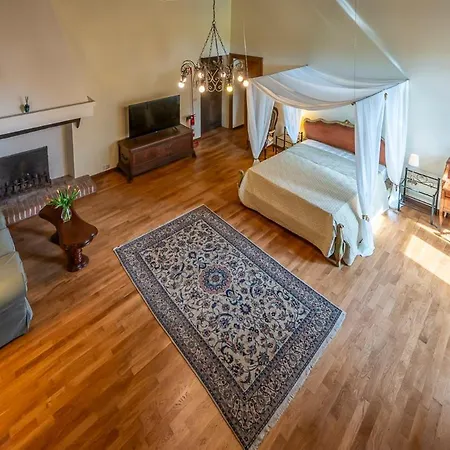 Castello Quattro Torri Arignano