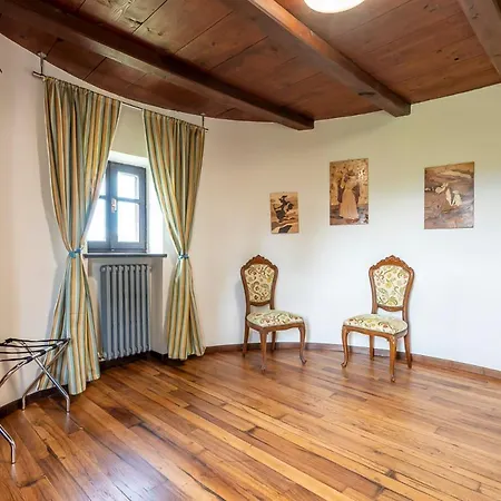 بيت ضيافة Castello Quattro Torri 3*