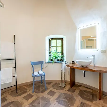 Castello Quattro Torri