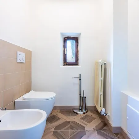بيت ضيافة Castello Quattro Torri 3*
