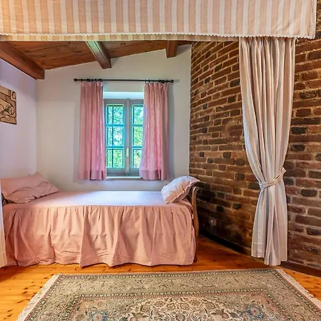 Castello Quattro Torri 게스트하우스