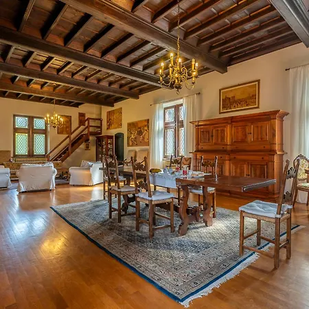 Castello Quattro Torri *
