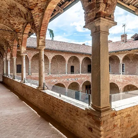 Castello Quattro Torri * Arignano