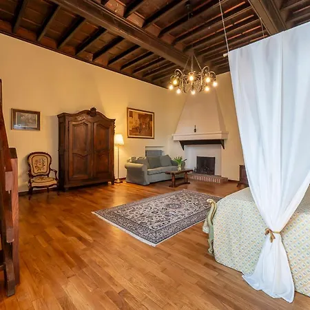 Castello Quattro Torri بيت ضيافة 3*