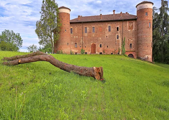 Castello Quattro Torri Arignano